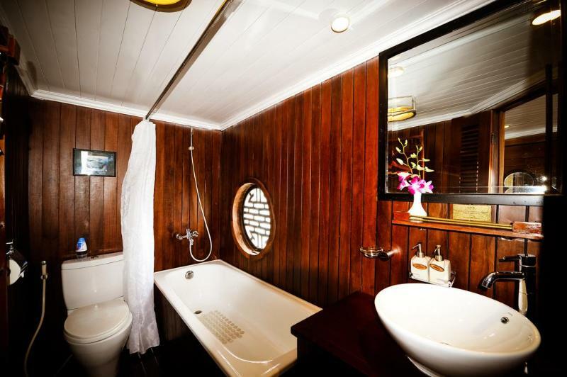 Bhaya Classic Cruises Ha Long Dış mekan fotoğraf